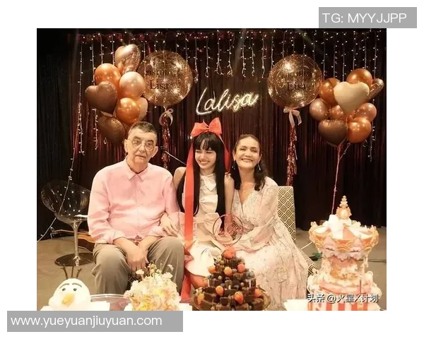 罗西与足球明星亲密合影展现友谊与激情的瞬间