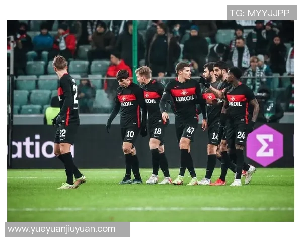 足球明星吉利的传奇故事与辉煌成就揭秘 足球明星吉利的传奇故事与辉煌成就揭秘